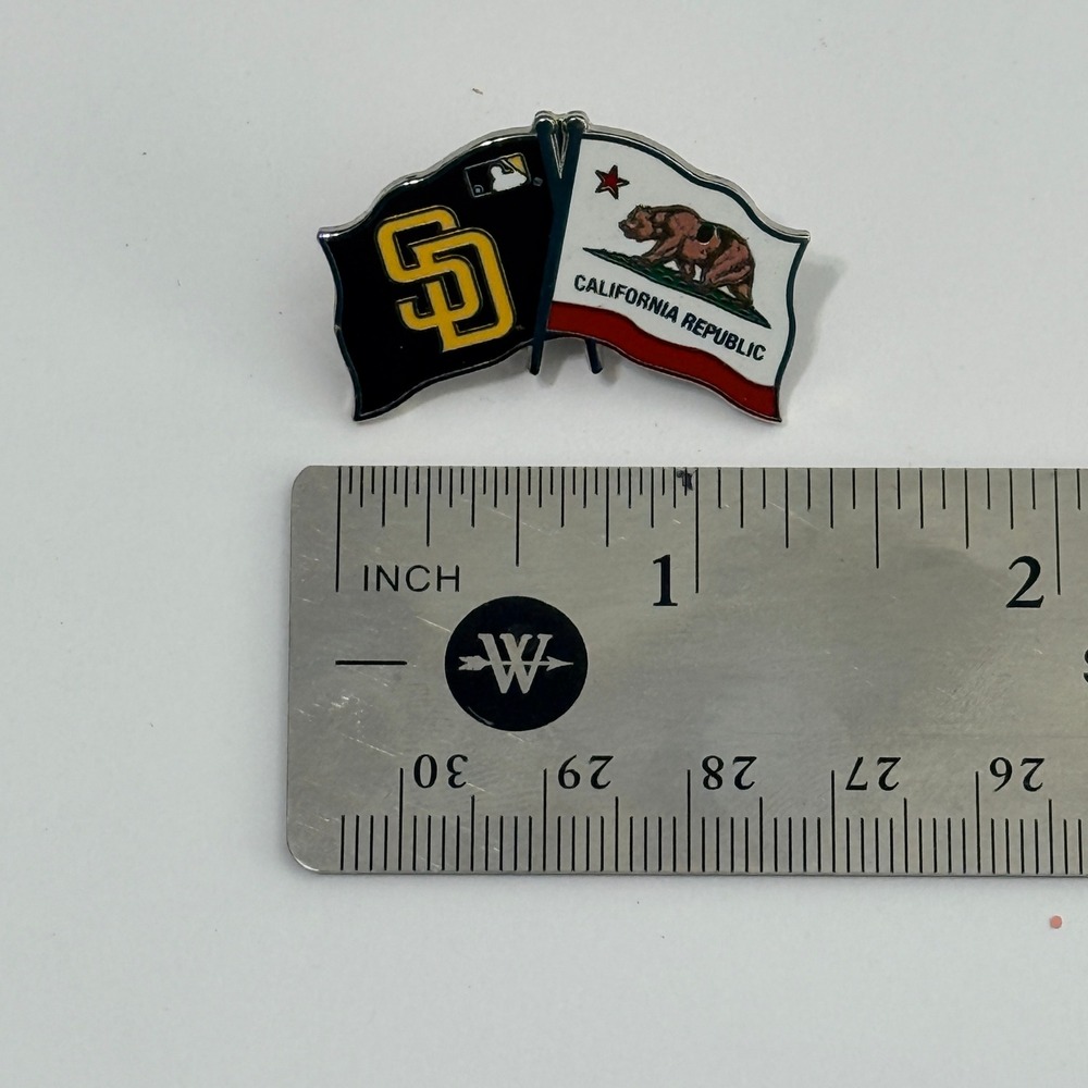 MLB San Diego Padres California Republic Flag Pin OS Multi Enamel Metal - Picture 3 of 3